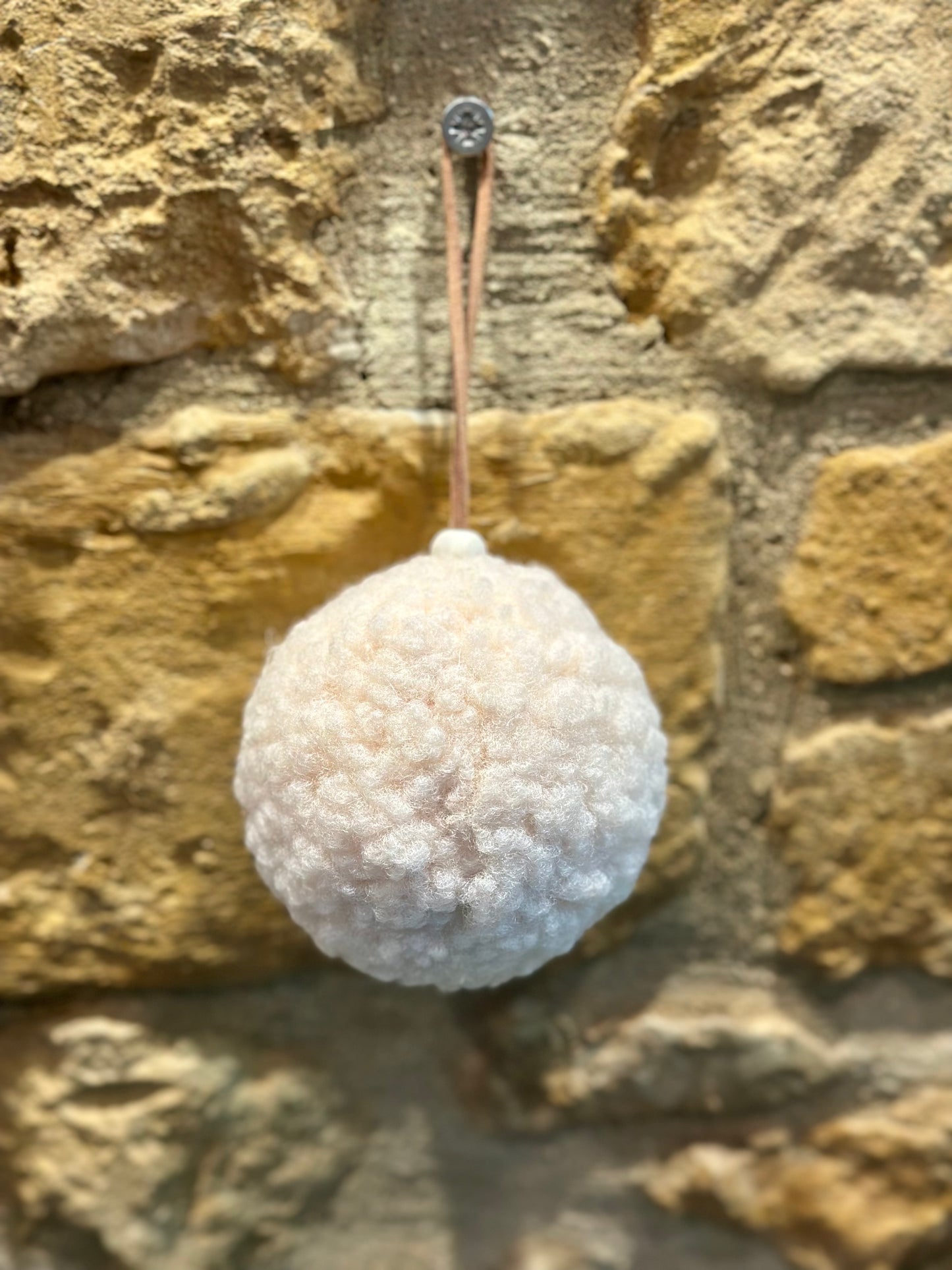 NELLIE&DOVE Teddy Fluffy Bauble