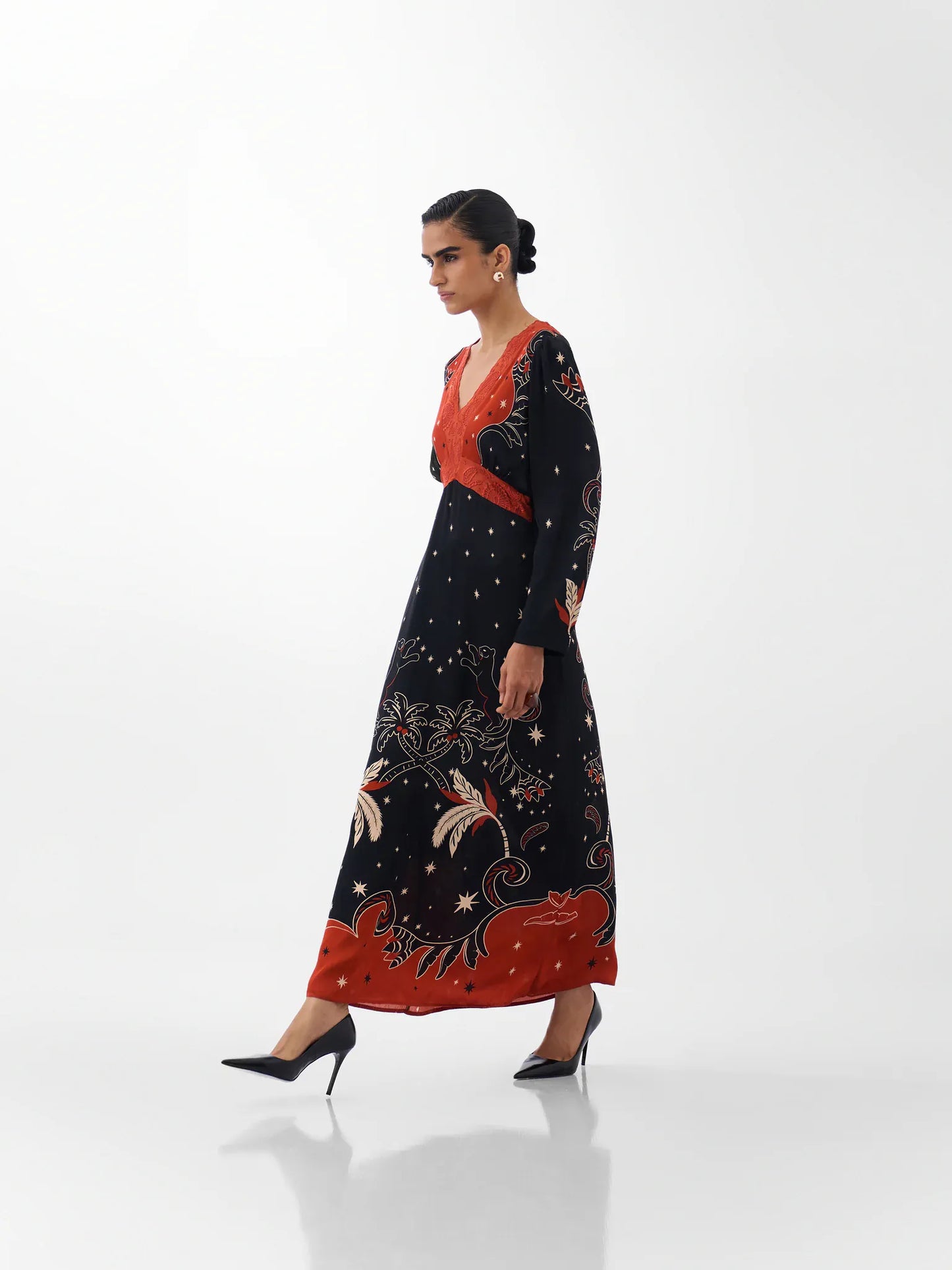 NOIB Dresses Aura Dress in Nocturnal Jungle