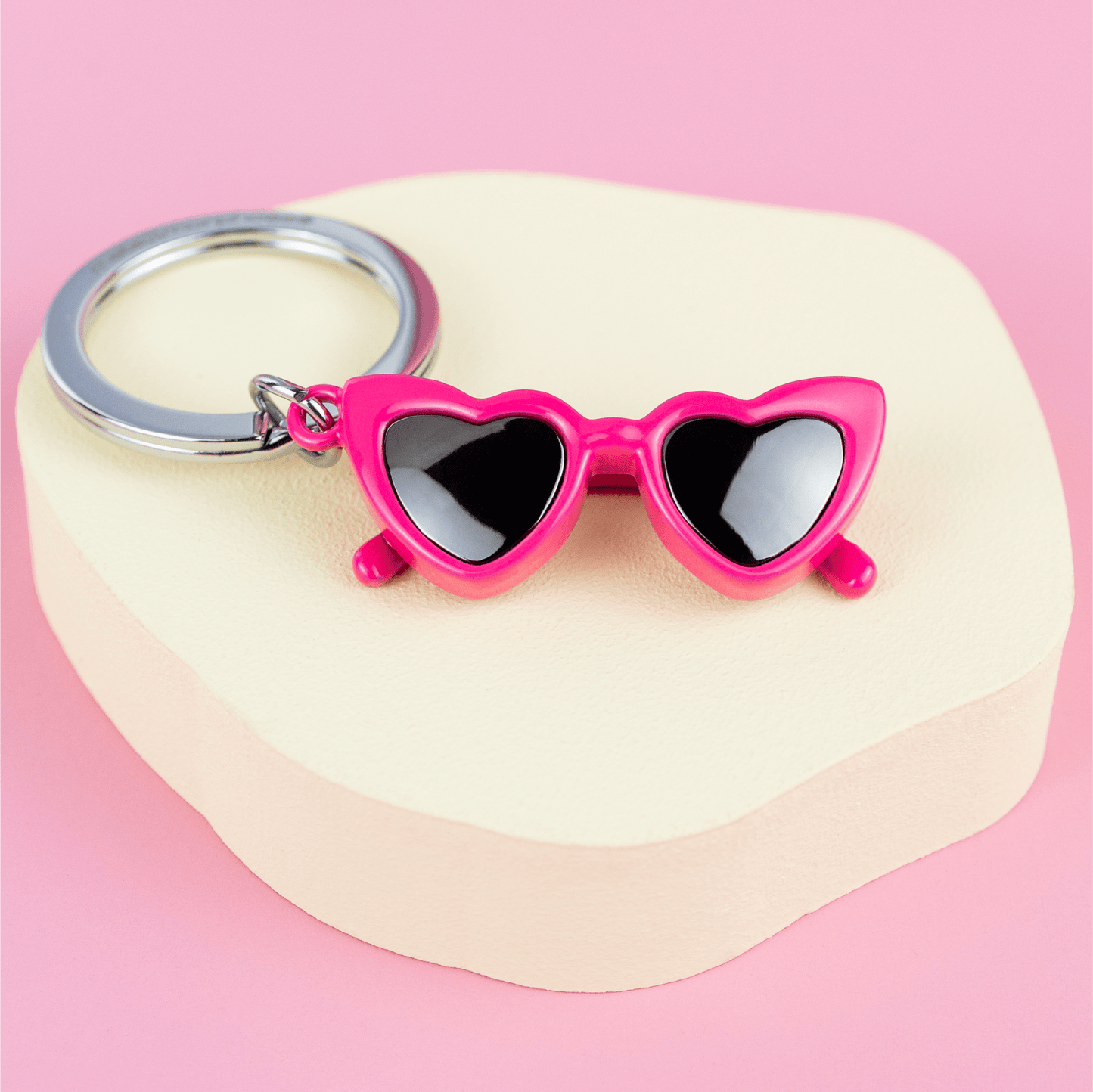 Oli Olsen Metalmorphose Pink 'Iconic' Heart Shaped Glasses Keyring