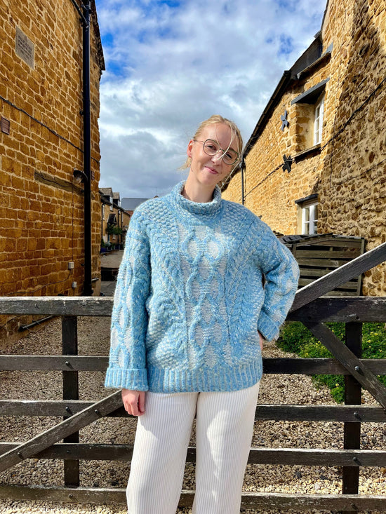 ONE COLLECTIVE Knitwear Annecy Knit in Light Teal