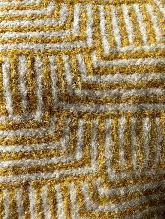 ONE COLLECTIVE Knitwear Natron Knit in Mustard