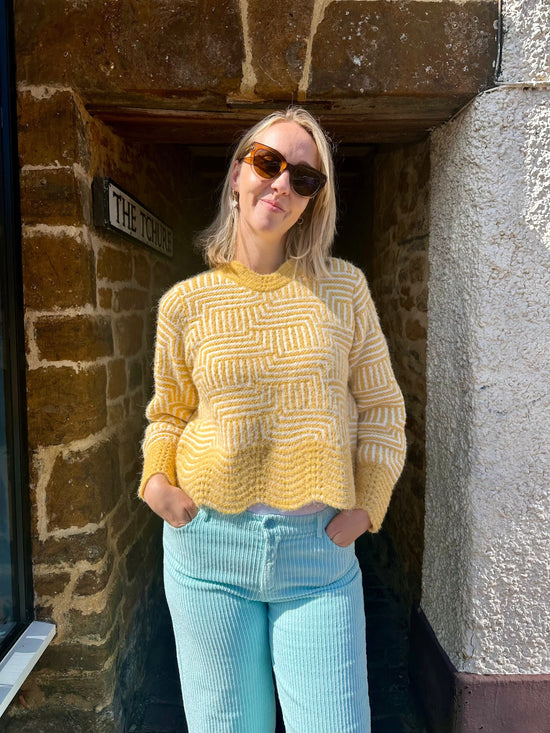 ONE COLLECTIVE Knitwear Natron Knit in Mustard