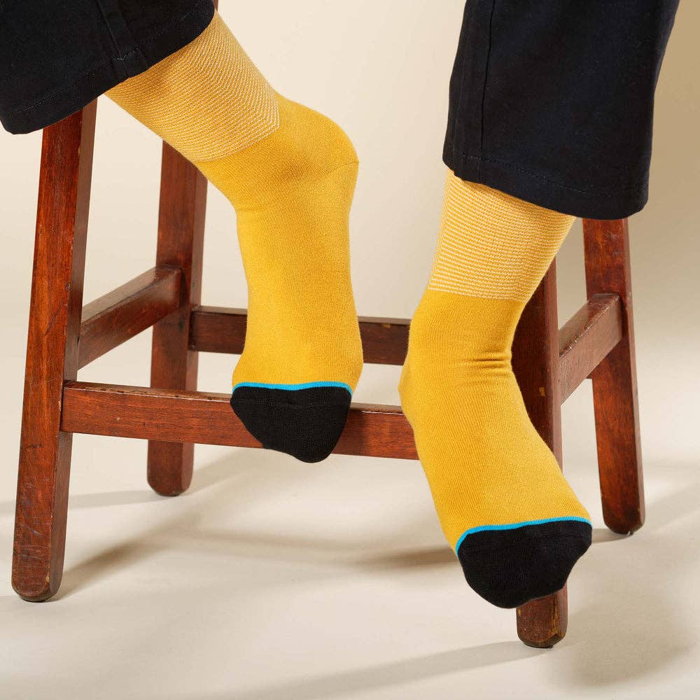 Peper Harow Socks Mens Socks Chevron Men's Luxury Socks: Garnet