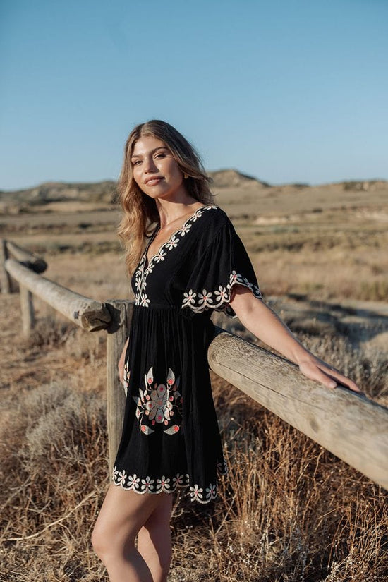 Bondi Beach Mini Dress – NELLIE&DOVE