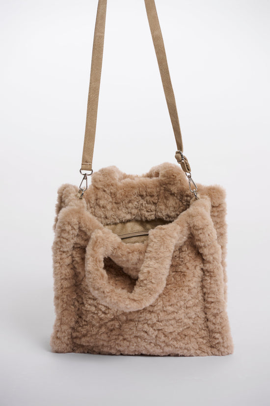 Rino & Pelle Bags Brax Faux Fur Shopper in Oat