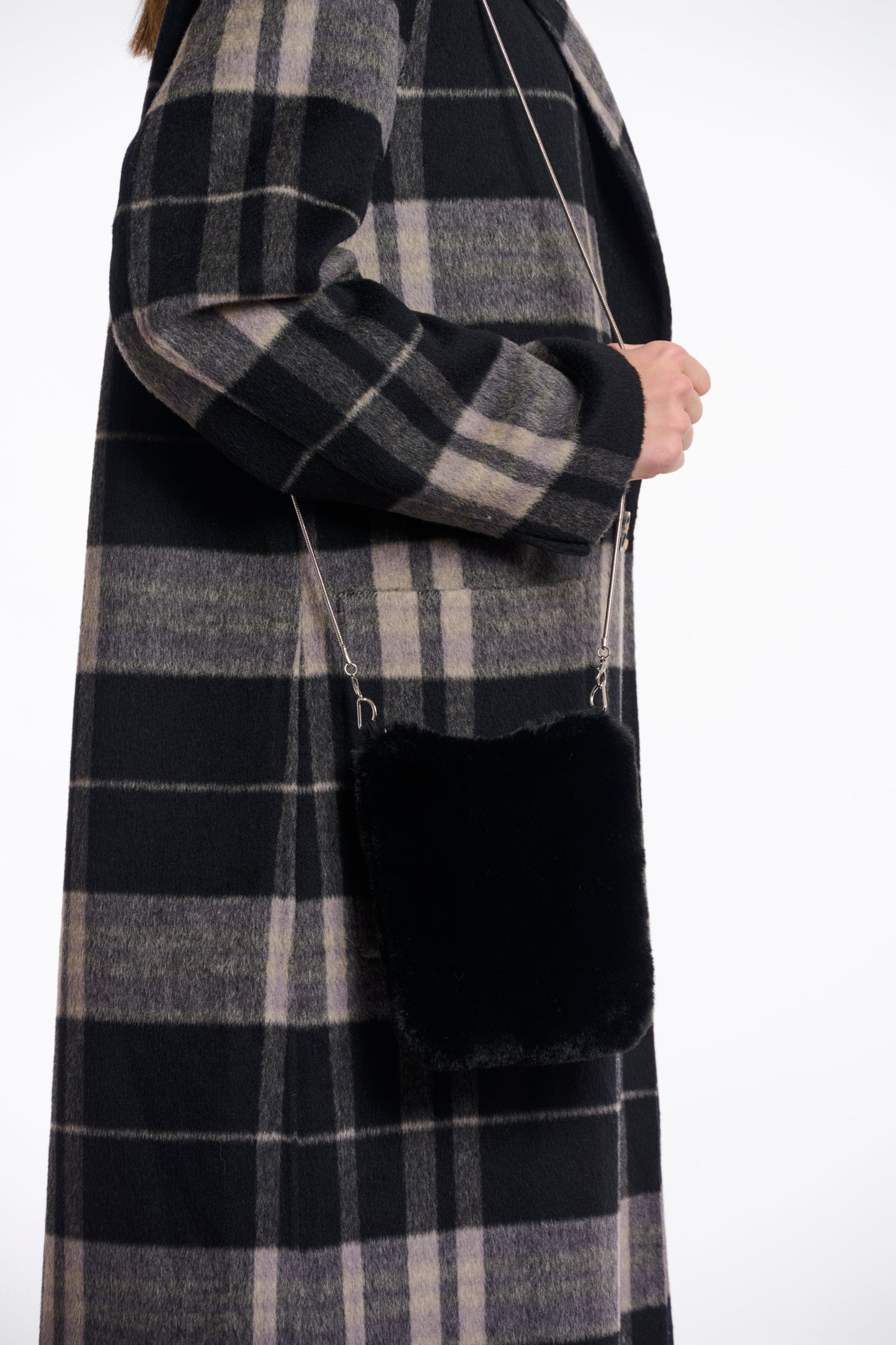 Rino & Pelle Bags Doxy Faux Fur Shoulder Bag in Black