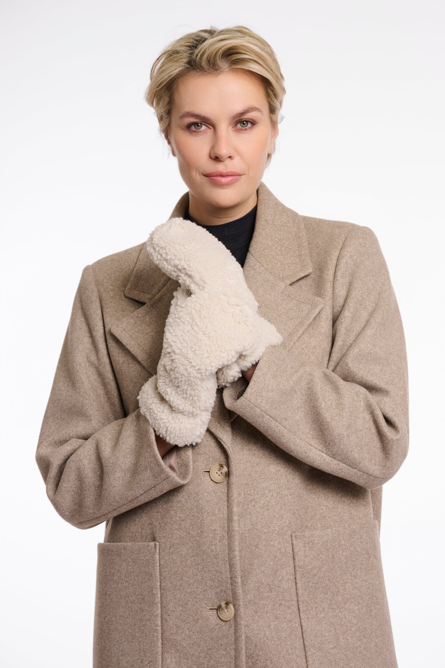 Rino & Pelle Hats & Gloves Aleida Teddy Gloves in Birch