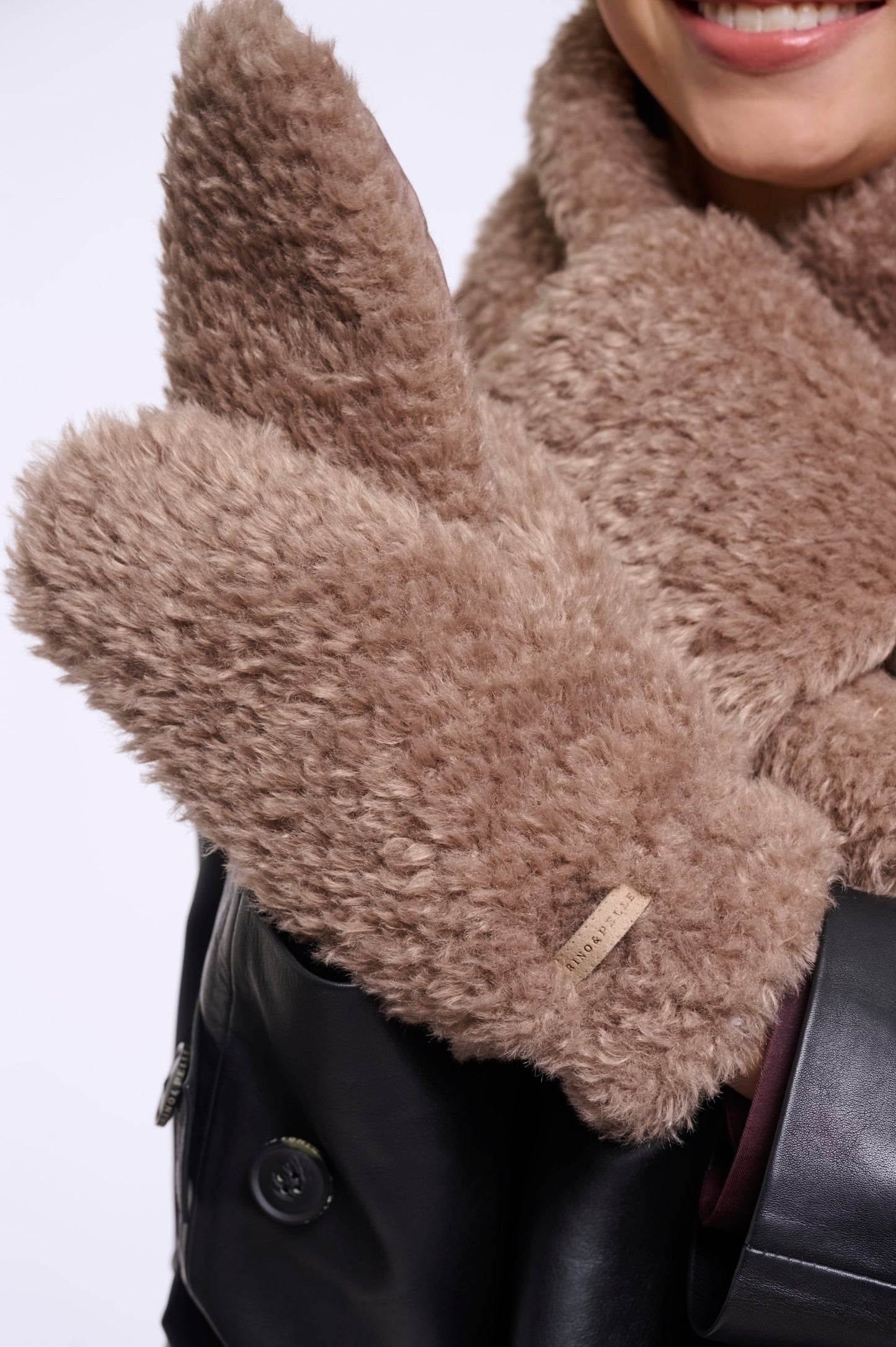 Rino & Pelle Hats & Gloves Rin Faux Fur Mittens in Mocha Latte