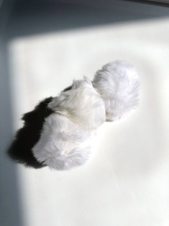 Solar Eclipse Accessories Fluffy Pom Vegan Fur Claw Hair Clip: White