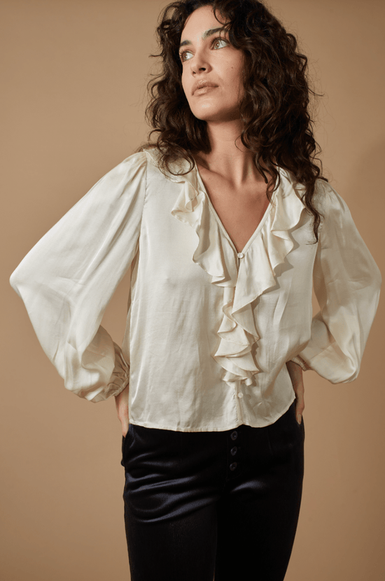 Traffic People Tops Moonstruck Thrill Me Shirt in Cream