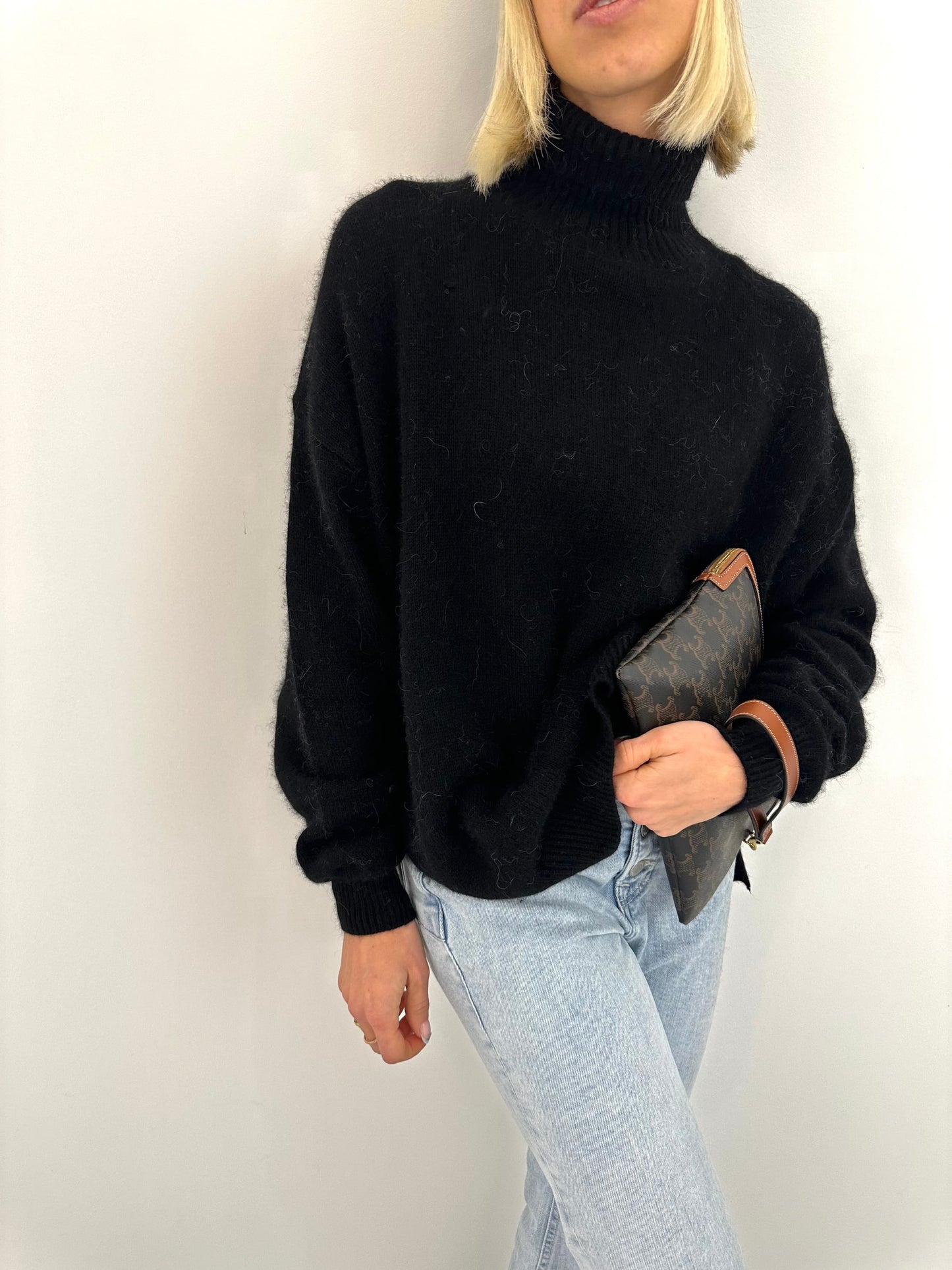 TWINS The Label Greeley Luxe Knit in Black