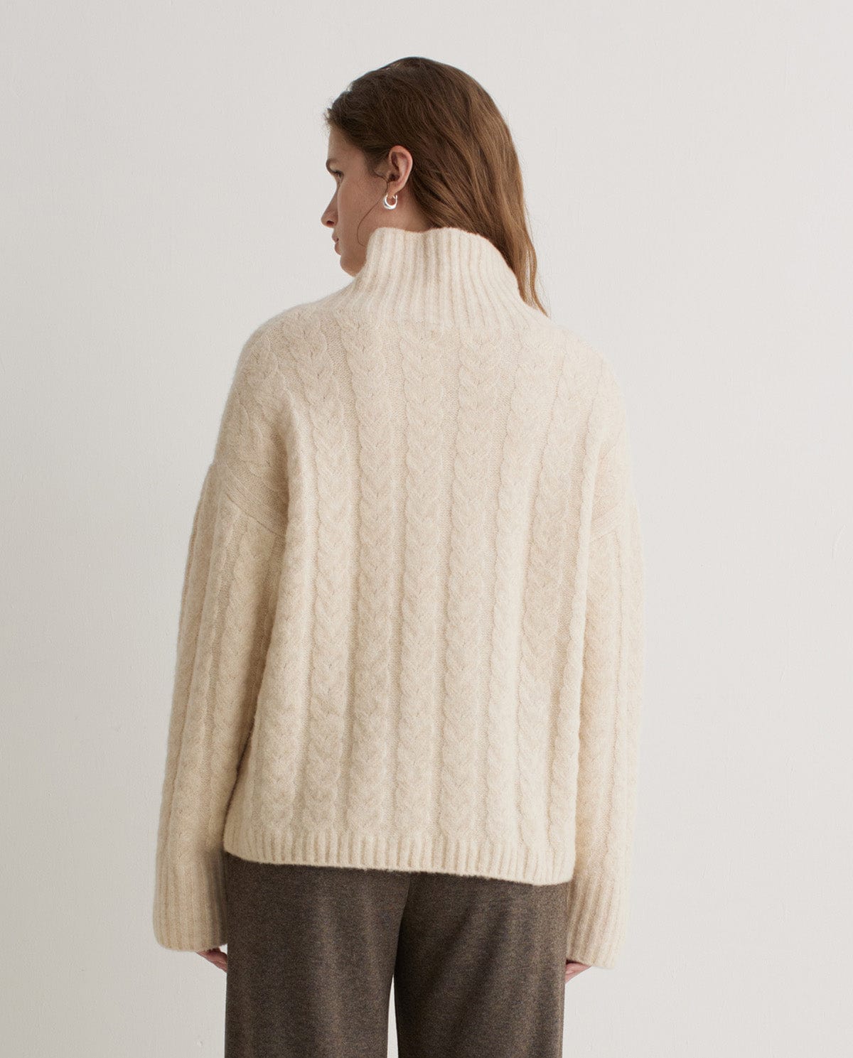 Yerse Knitwear Country Cable Knit Jumper in Cream