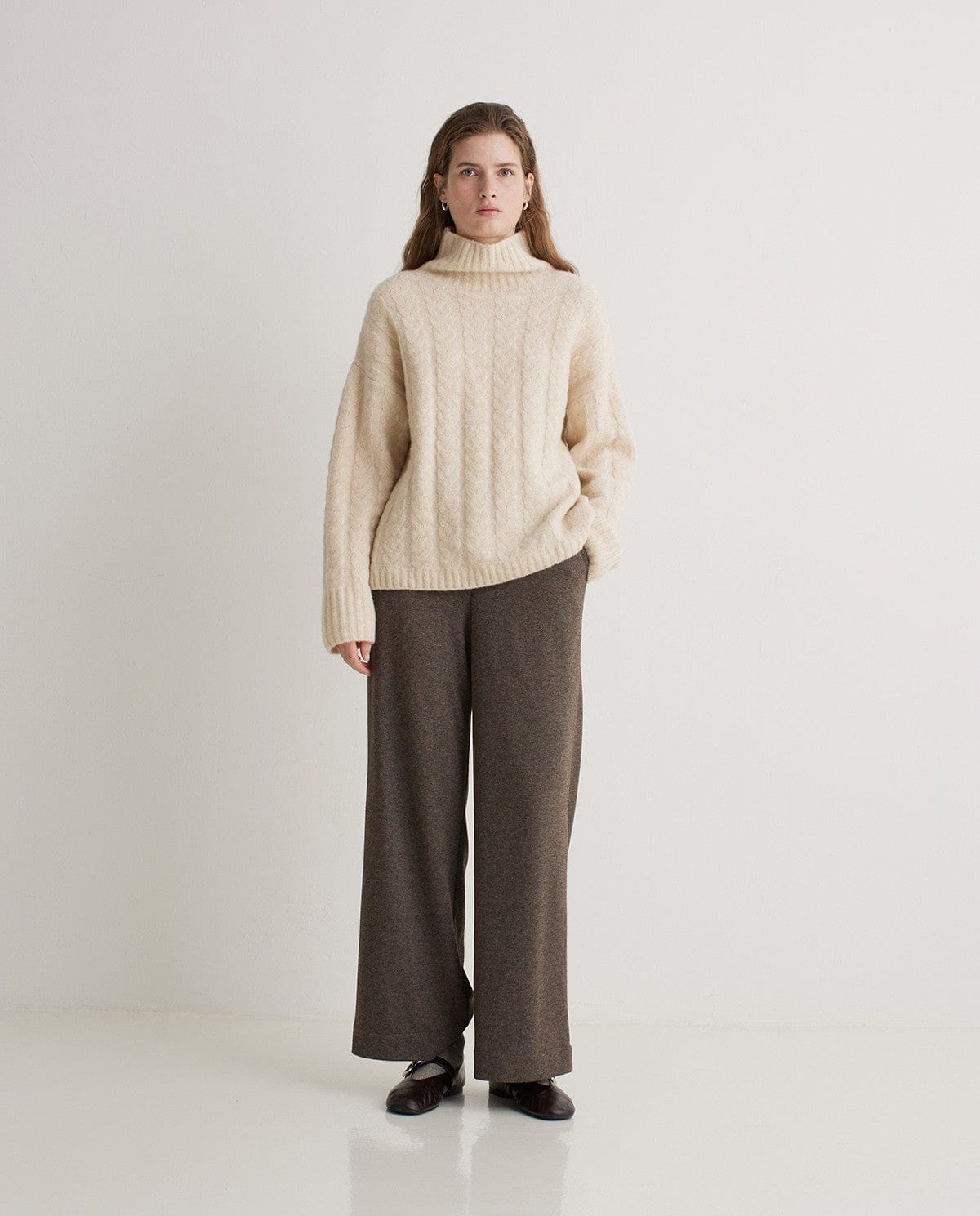 Yerse Trousers Alba Trousers in Mocha
